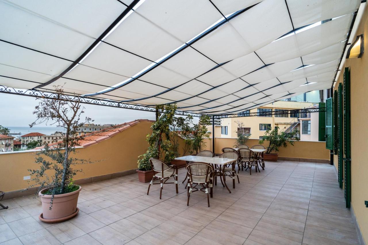 Hotel Globo Suite-Correnti Hotels Sanremo Exterior foto