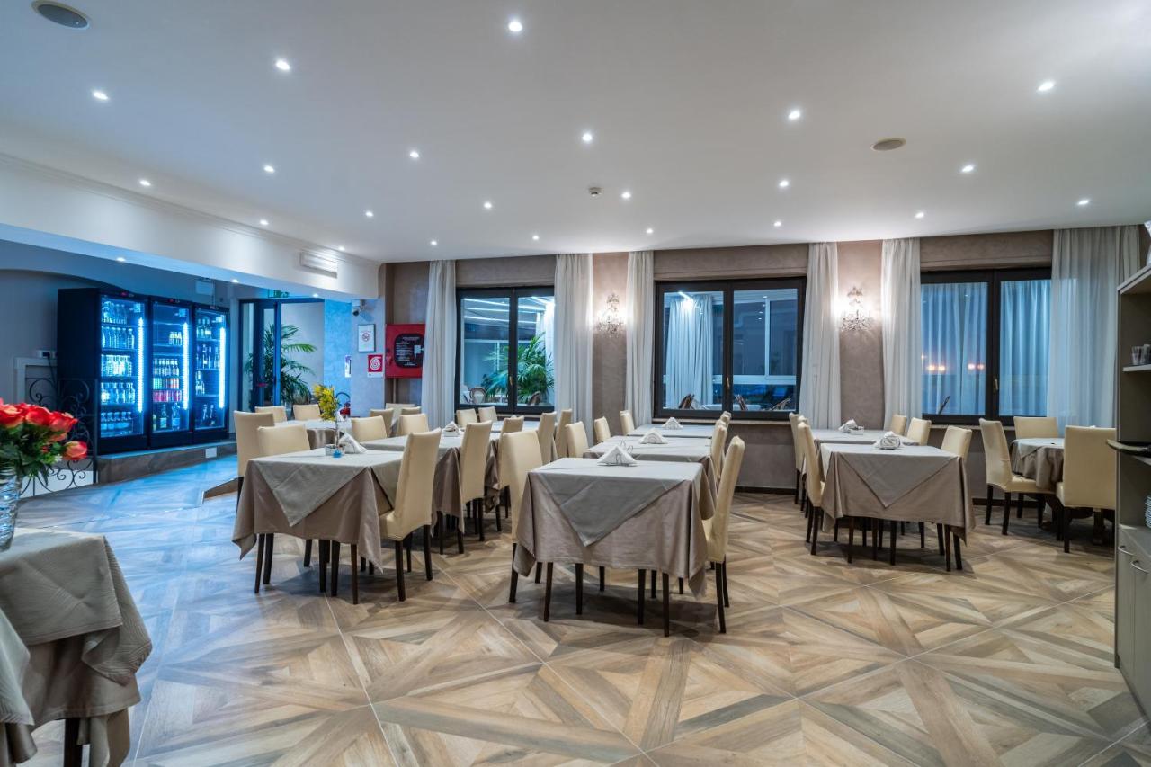 Hotel Globo Suite-Correnti Hotels Sanremo Exterior foto